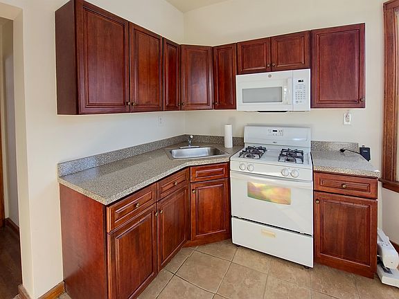 3rd image of 980-982 Avenue C1 #1