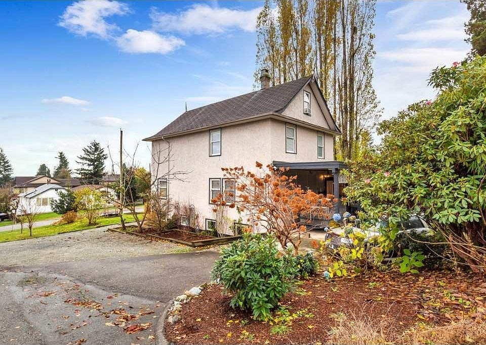 2nd image of 32945 3rd Ave