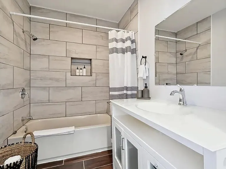 702 N Edgefield Ave — Photo 26