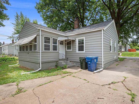 3rd image of 2633 Esplanade Ave