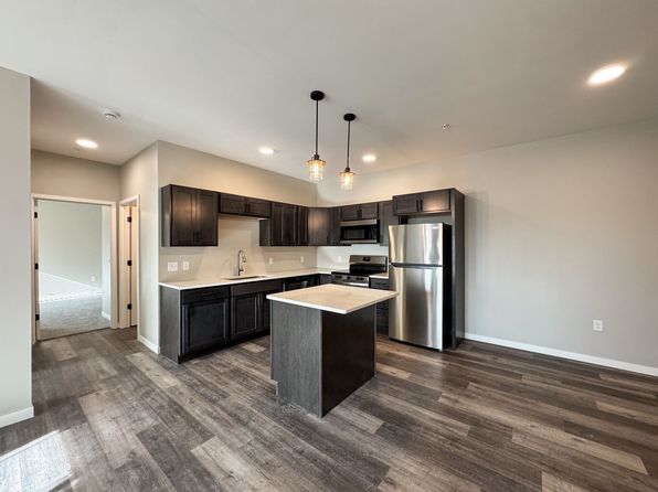 767 Meridian St #12