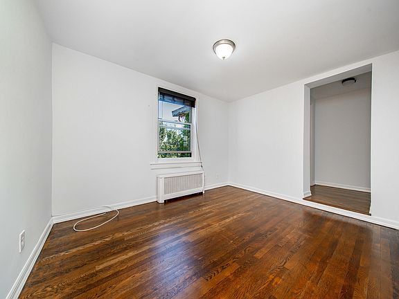 5th image of 21-47 Shore Blvd #2