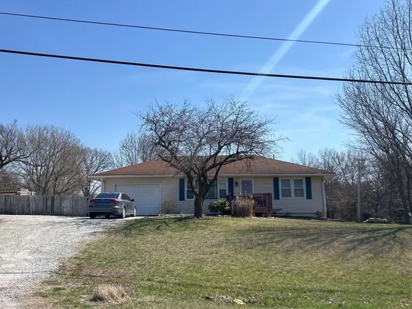 8640 N Highway Vv, Columbia, MO 65202