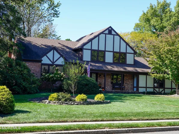 25 Nina Way, Red Bank, NJ 07701