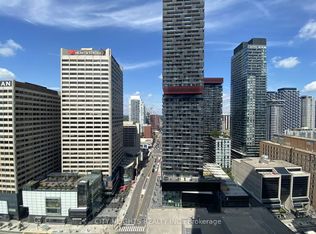 2221 Yonge St #2209, Toronto, ON M4S 0B8