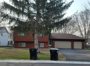 1319 104th Ave NW, Coon Rapids, MN 55433