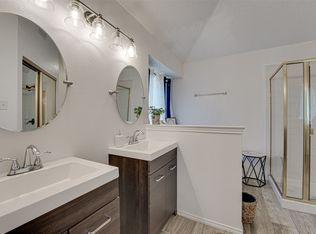 470 Chestnut Ln, Desoto, TX