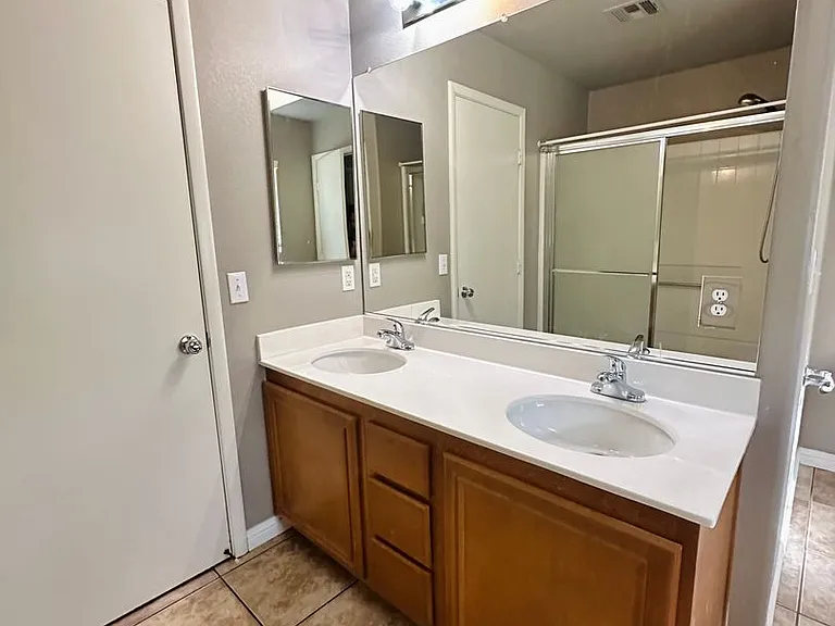 7989 Hilltop Windmill St — Photo 9