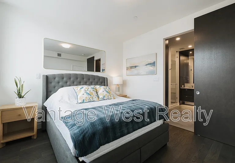 3389 Lakeshore Rd #516 — Photo 18