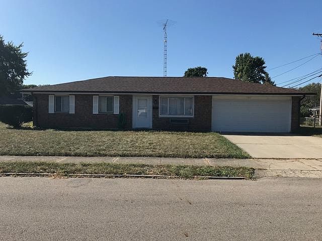 1st image of 992 Mayfield Dr