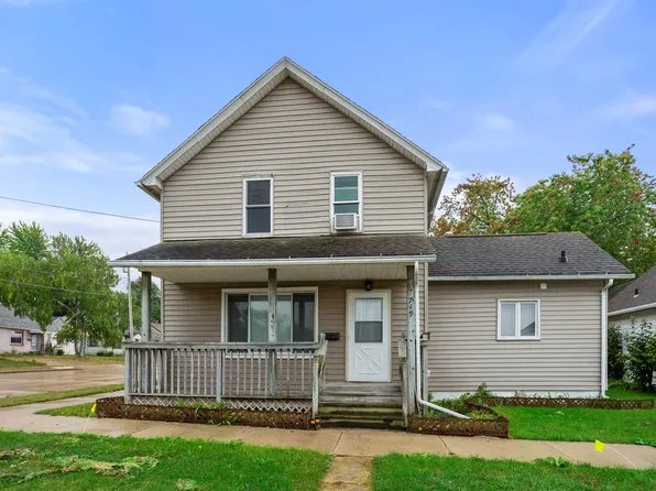 719 E 9th St, Kaukauna, WI 54130