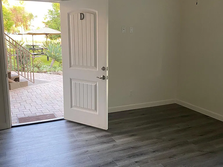 806 N Nopal St #D — Photo 4
