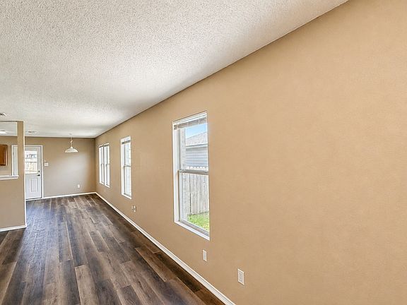 5th image of 5405 Shiver Rd