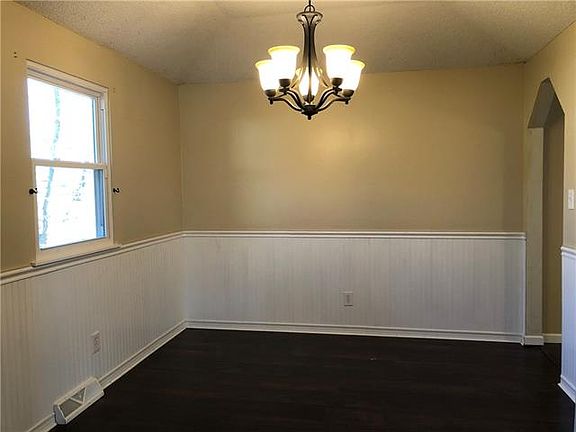 3rd image of 101 Ethel Ln