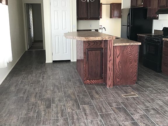2nd image of 5020 Springs Dr Lot 4