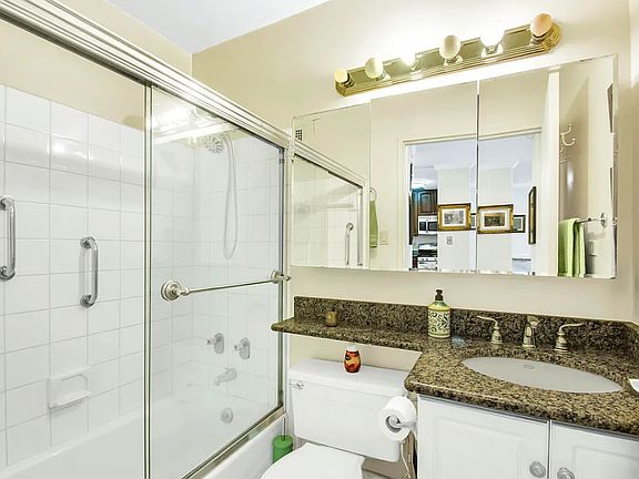 5th image of 340 E 93rd St #18P