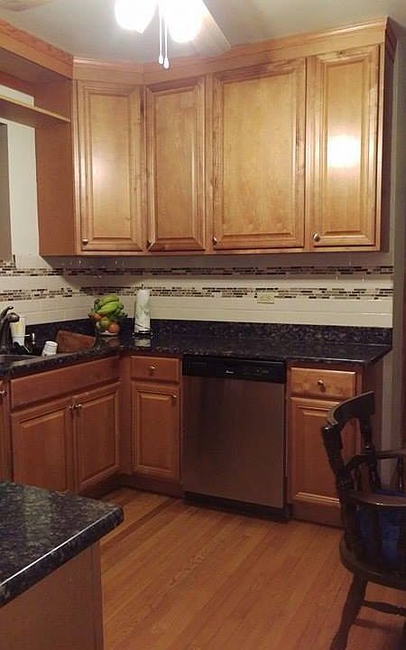 Kitchen side vertical view left