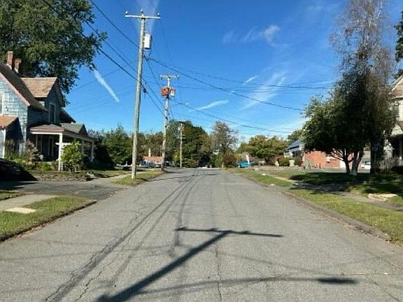 4th image of 17 Riddell St