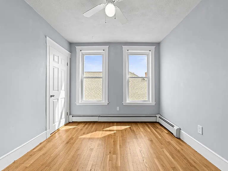 516 Washington St #2 — Photo 5