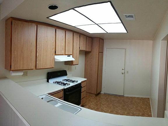 3rd image of 2325 Chippewa Ln