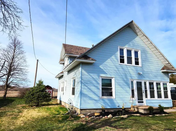 1711 4th St, Fairbury, NE 68352