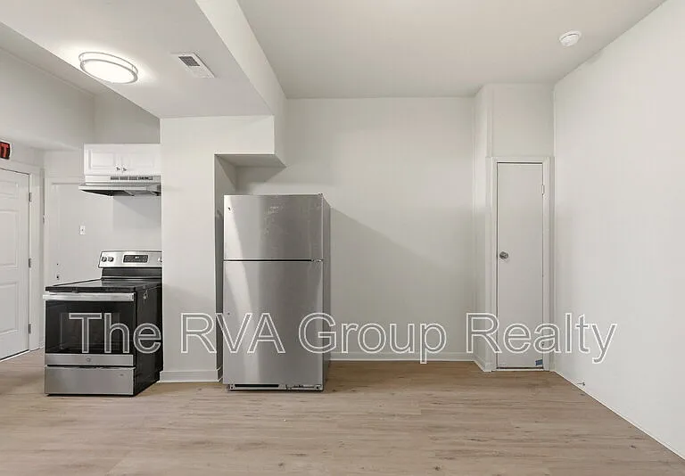 27 S Jefferson St #C — Photo 15