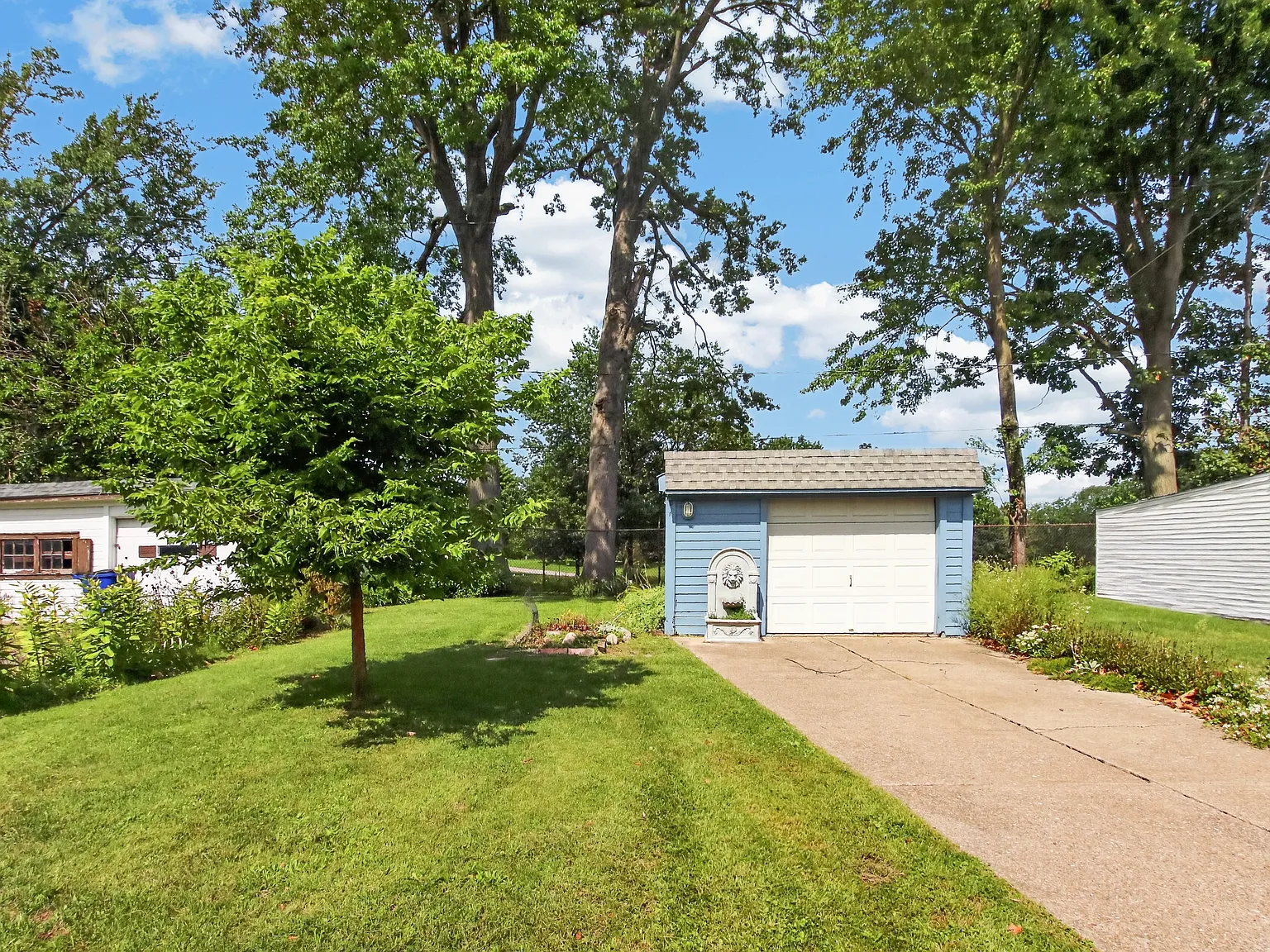 3 bed, 1106 sqft, $1,700 — Photo 3