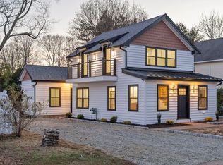 23 Clinton Ave, Old Saybrook, CT 06475