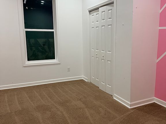 4th image of 382 Green St