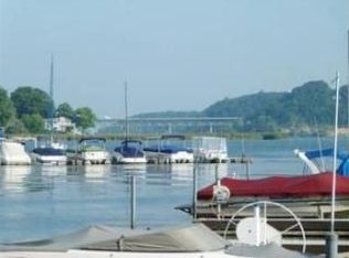 454 Bay Village Dr, Rochester, NY 14609