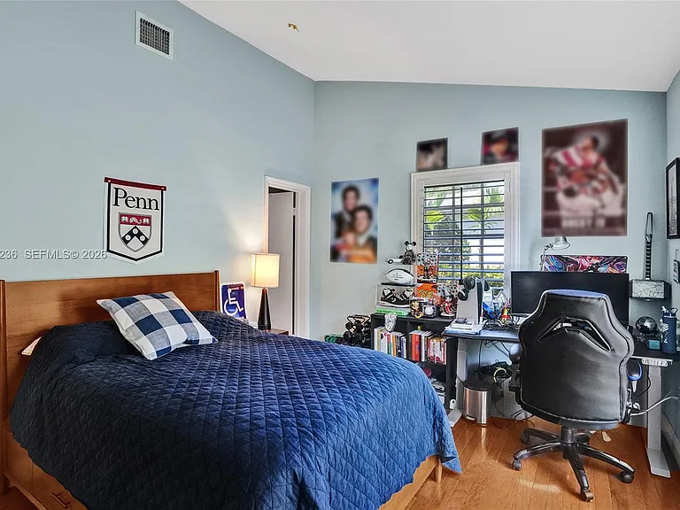 1534 Palancia Ave — Photo 41
