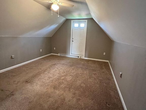 2nd image of 725 Northampton St Unit 2