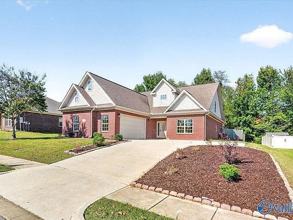2nd image of 8812 Belle Mor Dr