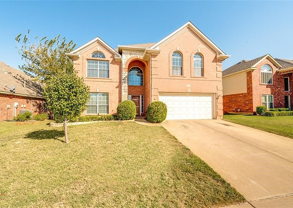 1st image of 4500 Shady Hollow Dr