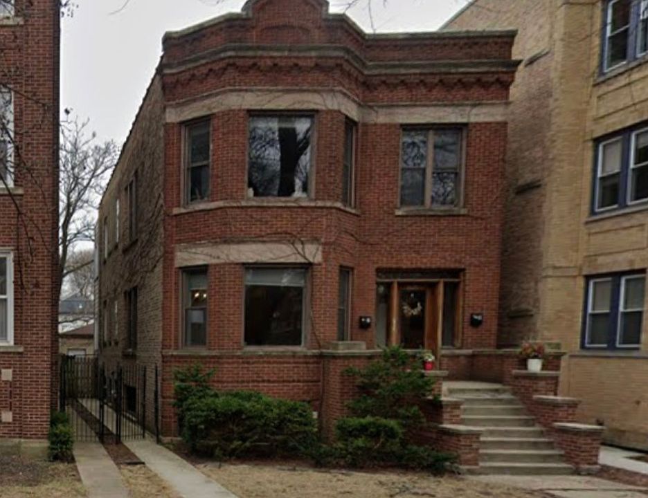 1st image of 2625 W Leland Ave