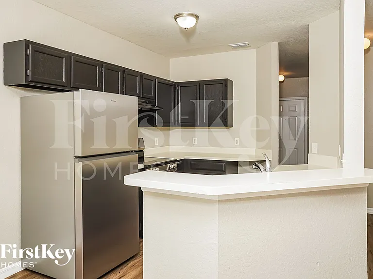 4743 Luther Ave — Photo 7