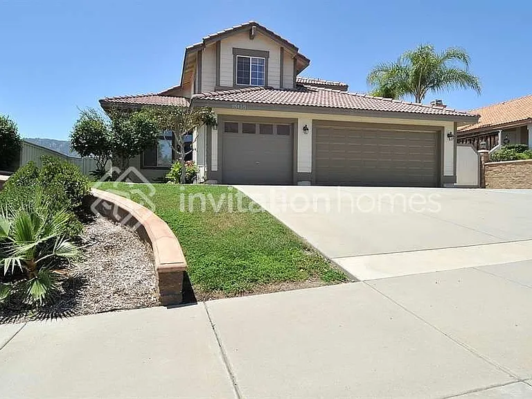 15135 Mimosa Dr — Photo 1