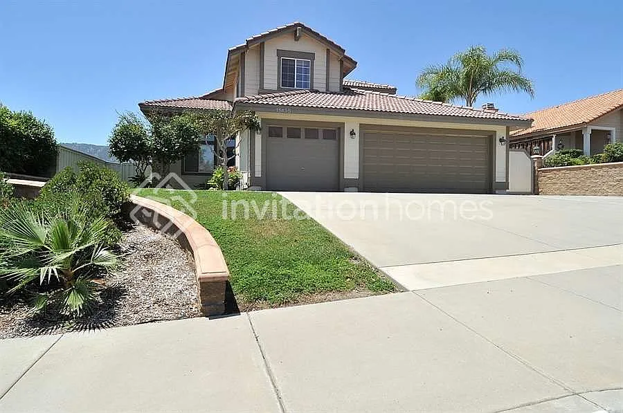 15135 Mimosa Dr