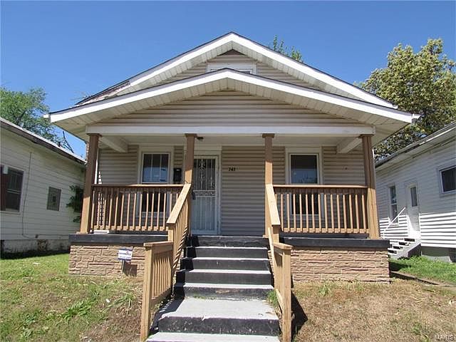 1st image of 747 Ponce Ave