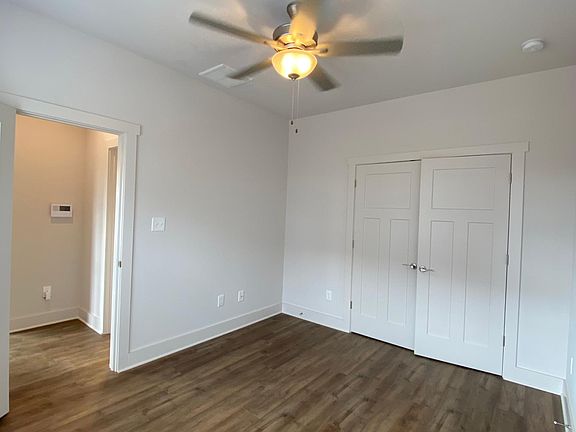 3rd image of 2876 Summerfield Dr #149107