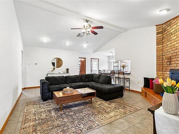 2nd image of 4963 Tynecastle Dr
