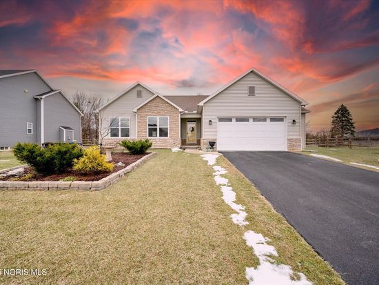 11023 Bay Trace Dr, Perrysburg, OH 43551