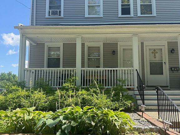 2nd image of 14-16 Vara Ln #14