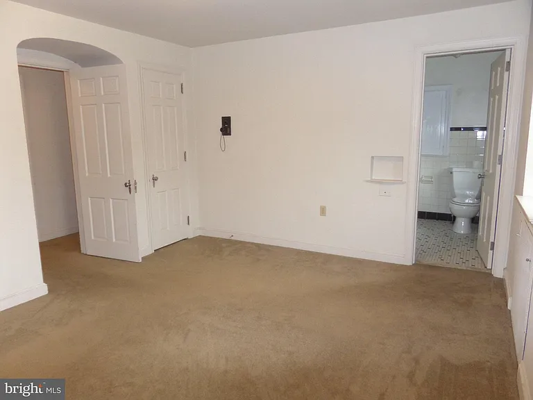 501 E Philadelphia Ave #2 — Photo 6