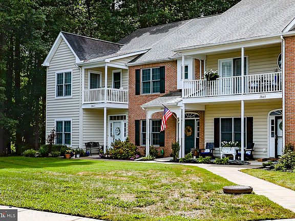 2nd image of 28465 Pinehurst Cir