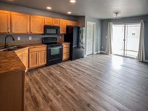 4th image of 7078 Lee St