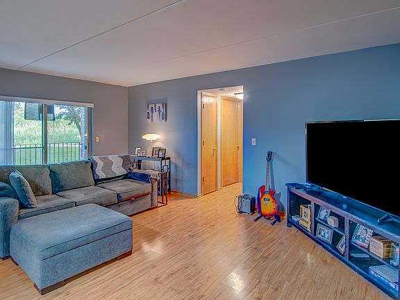 5th image of 6810 Ridge Point Dr Unit 1A