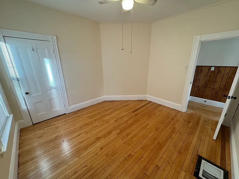 305 Highland Ave #2 — Photo 13