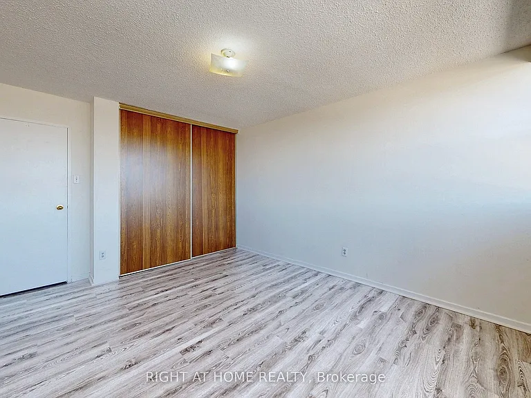 40 Bay Mills Blvd #1002 — Photo 24