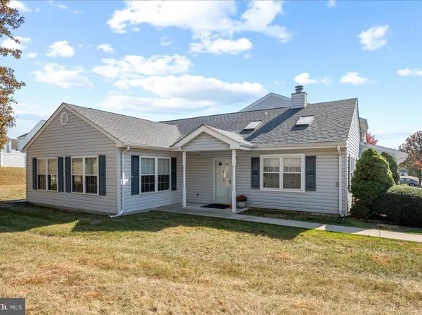 153 Upper Valley Ln, Newark, DE 19711